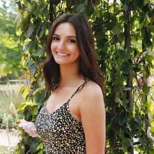 Meet your Posher, Danielle